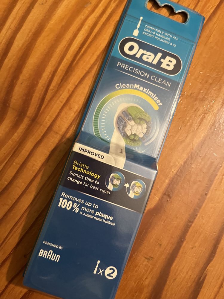 Escova oral B - nova