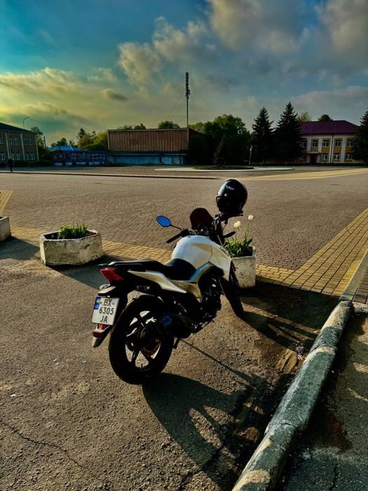 Продам ліфан кп 200