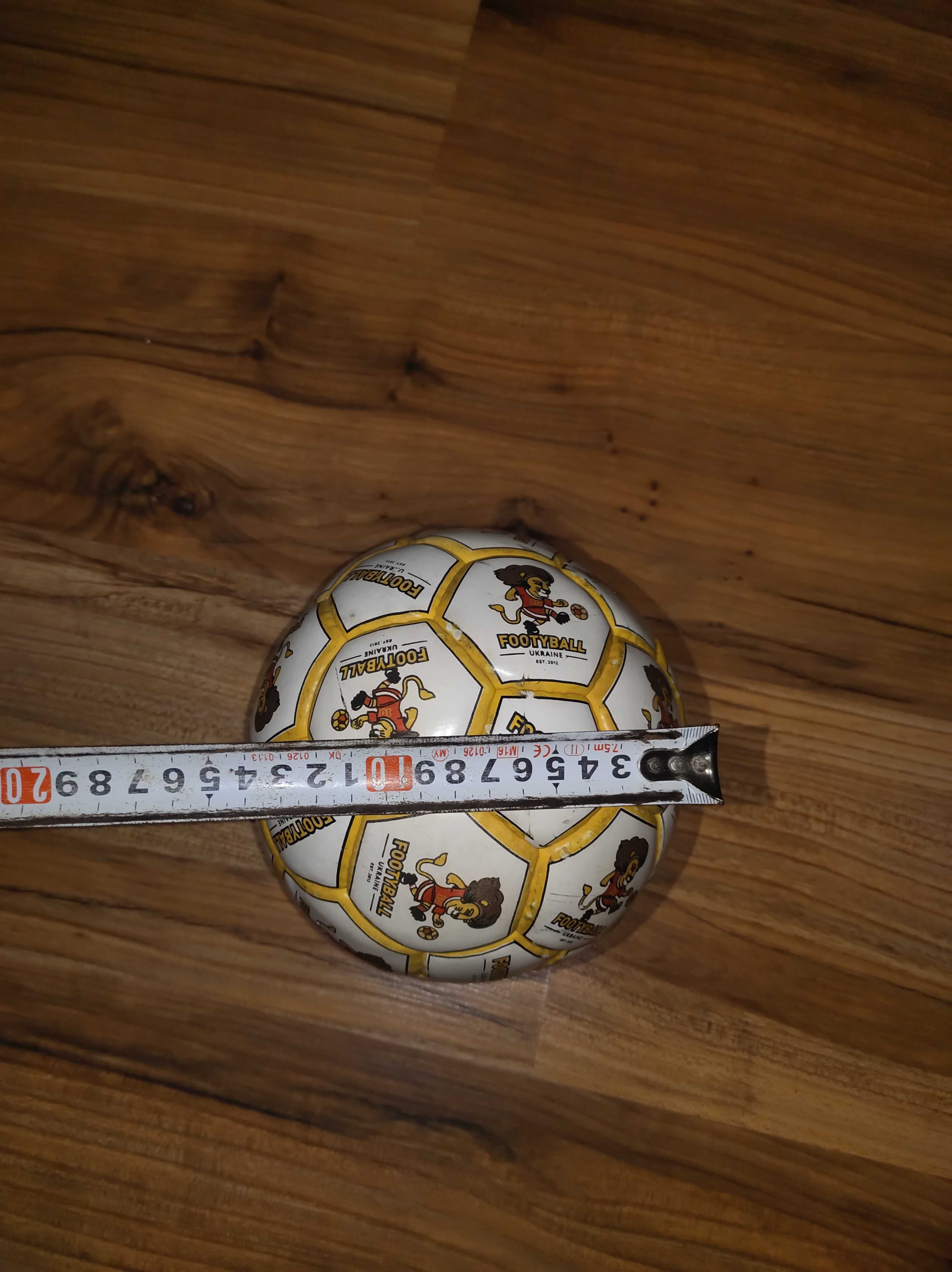 М'яч футбольний №2 - ПУ, для дітей до 8 років, в діаметрі 14 см.