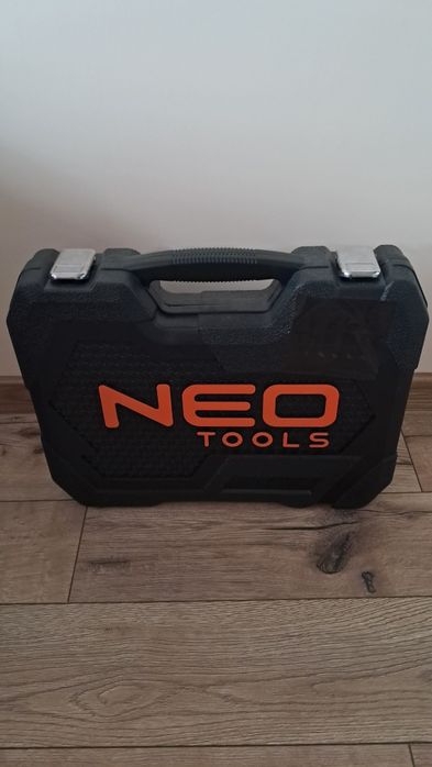Klucze nasadowe Neo Tools 216el