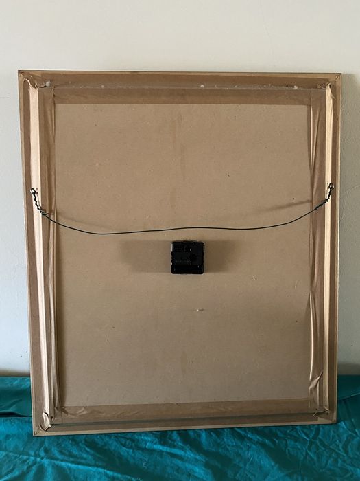 Moldura relogio de parede em crochet