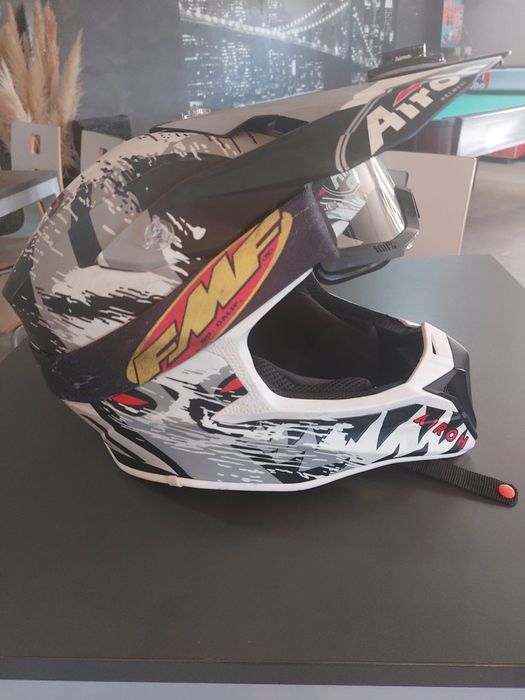 Capacete airoh 2023