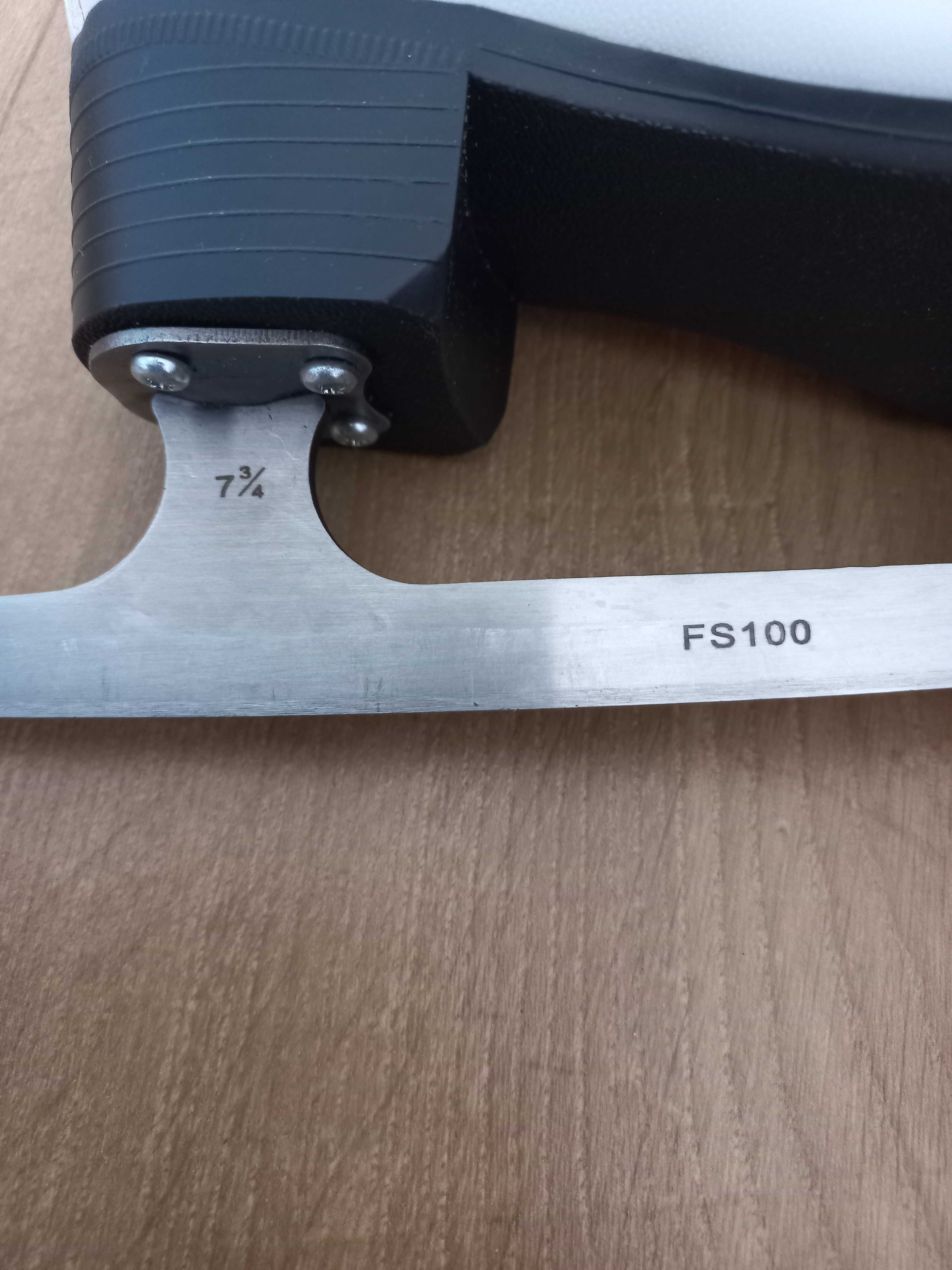 Łyżwy figurowe Axelys FS 100 białe 30 + Ochraniacze łyżew Oxelo Basic