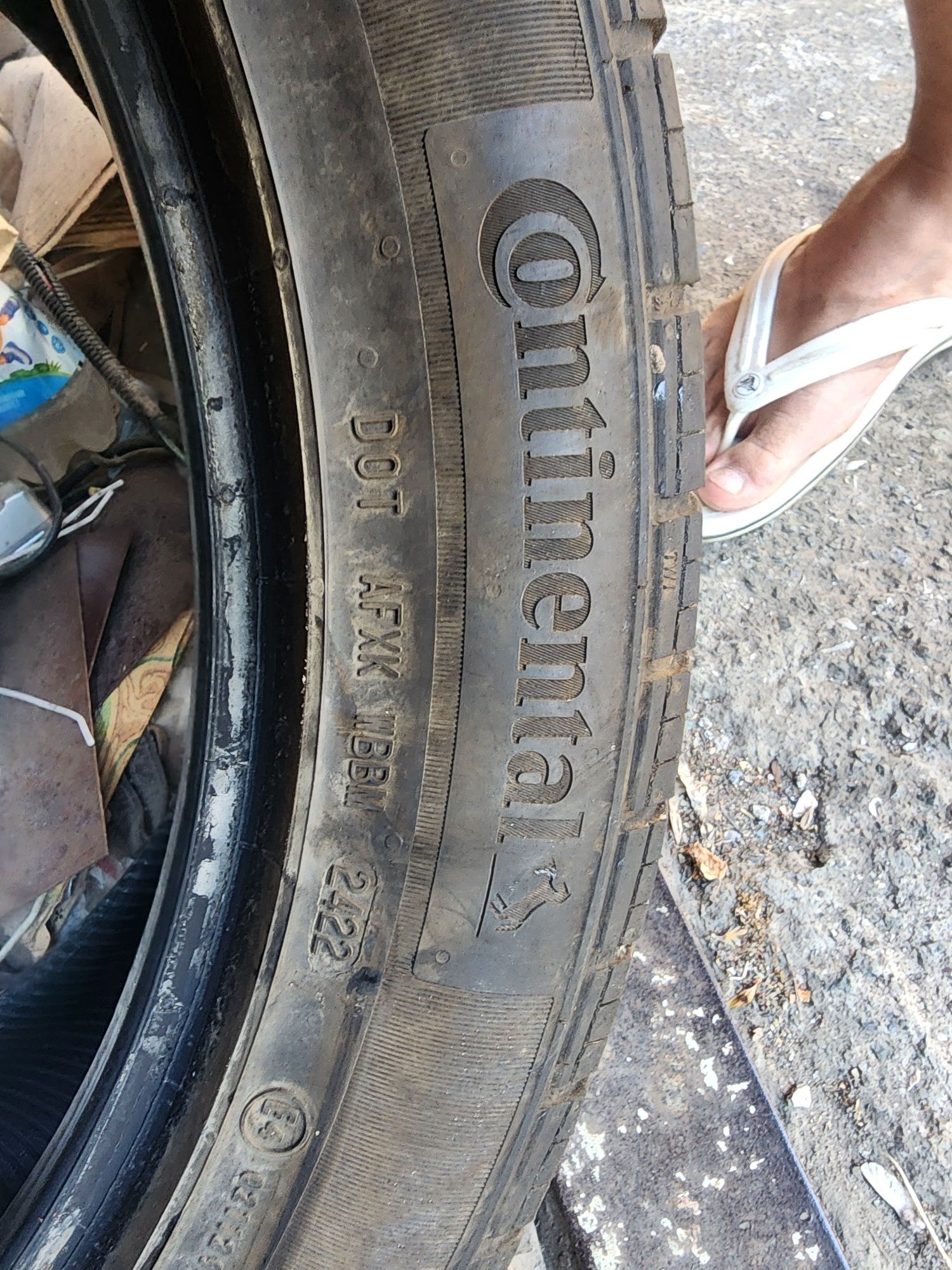 Продам резину лето 265/45/20