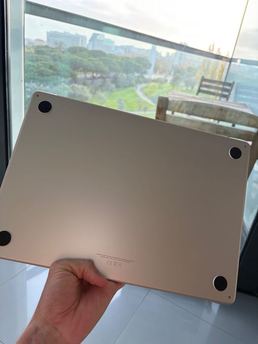 MacBook Air 15” M2 (2023, 512GB) – Como Novo – Com Caixa – 900€