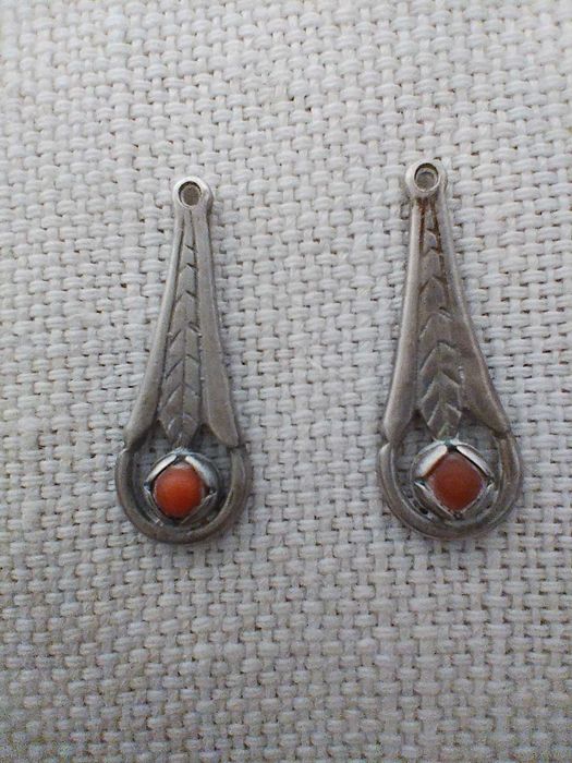 Kolczyki zawieszka srebro z koralem Imago Artis