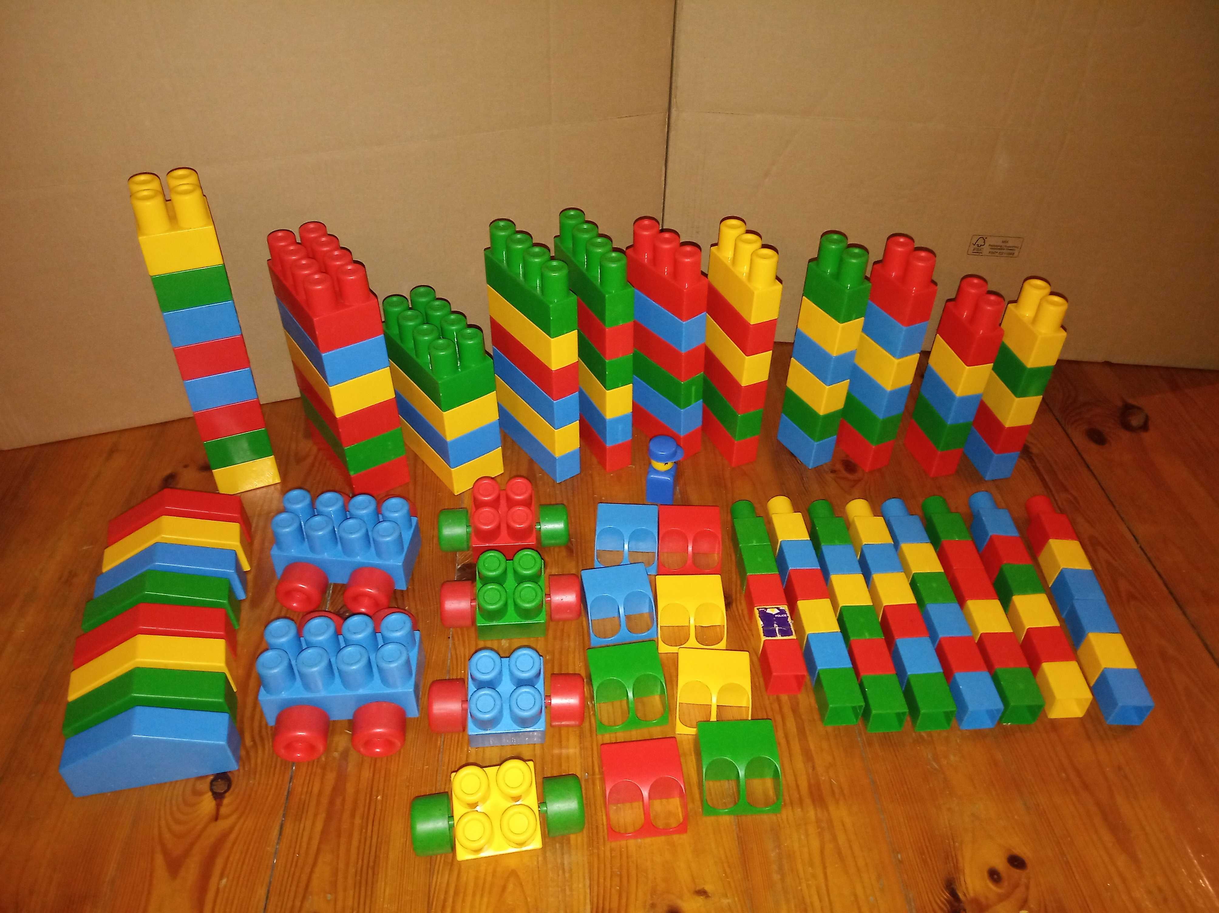 Klocki konstrukcyjne Duże solidne 130 elementów