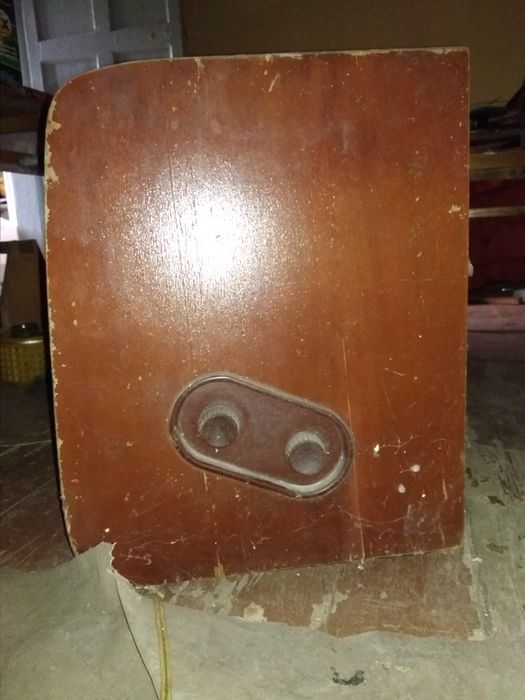 СРОЧНО!! Продам старый  Радиоприёмник Октябрь 1958 года.