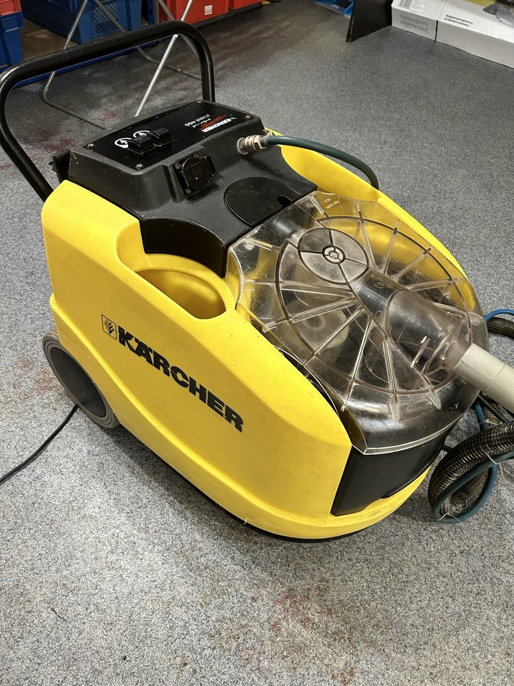 Karcher puzzi 400, пылесос для химчистки, моющий пылесос