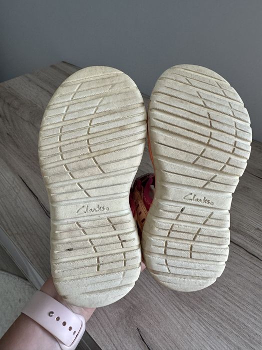 Босоніжки Clarks