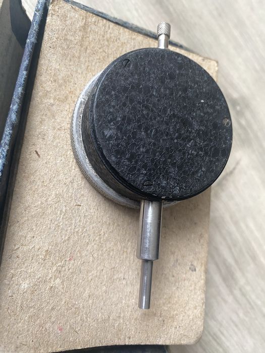 Miernik zegarowy bić, miernik zegarowy nierownosci.