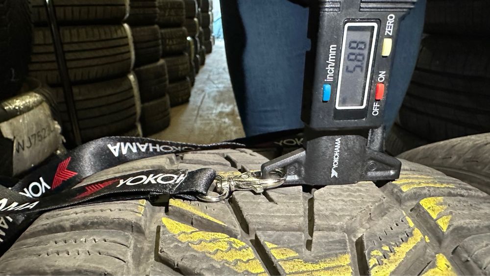 Opony zimowe Hankook 235/55R18 104 V