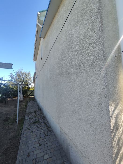 Новый дом рядом с каналом. Торг уместен