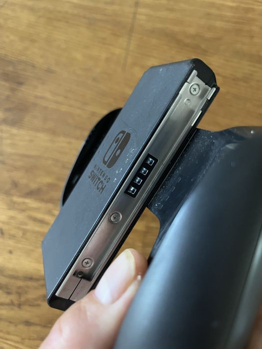 Uchwyt do ładowania Joy-Conów Nintendo Switch.