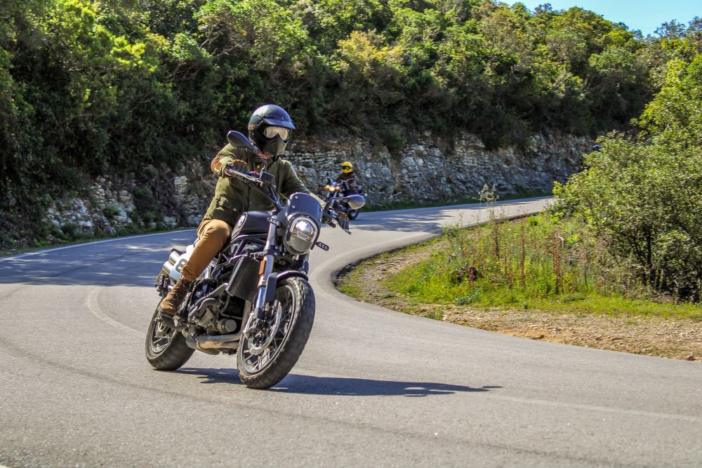 Benelli leoncino 800 traill