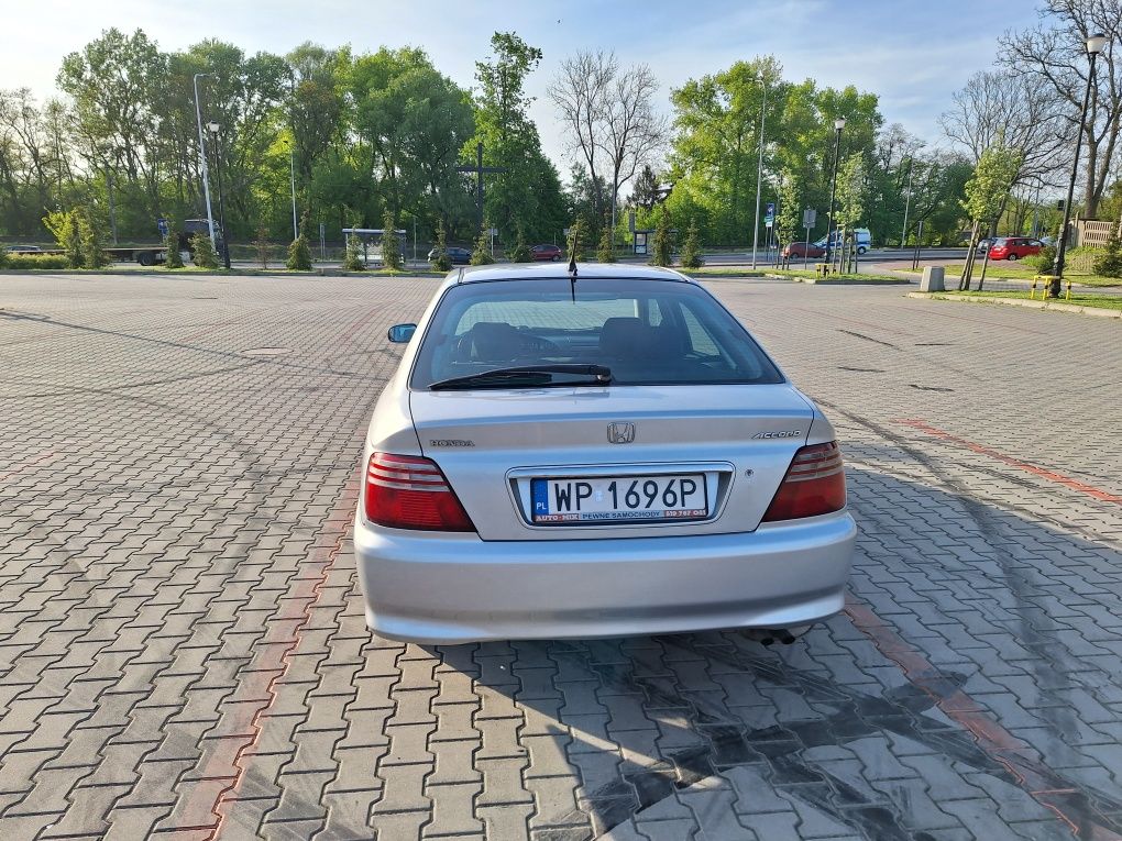 Honda Accord VI 1.8 136km