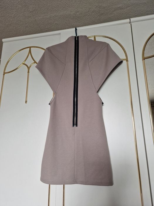 Стильне плаття для дівчат