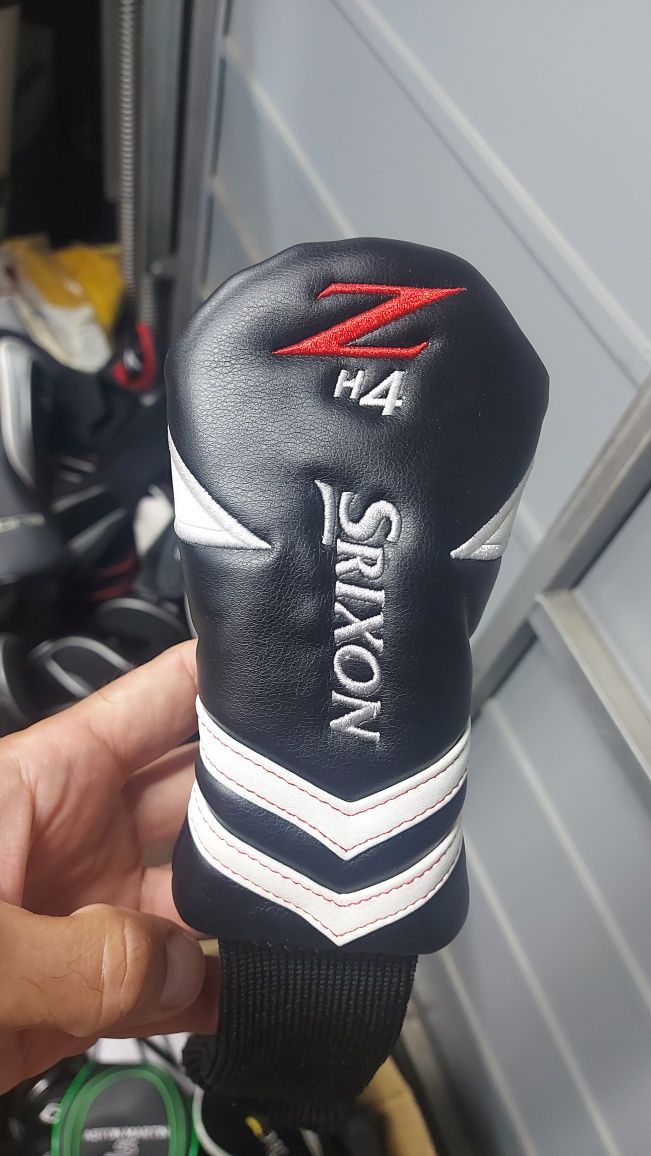 Headcover na hybrydę kij golfowy.