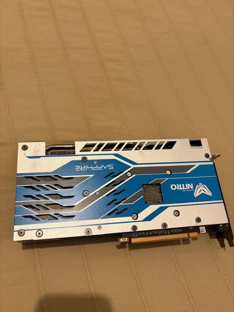 Grafica saffhire nitro+radeon RX 580 8 gb
