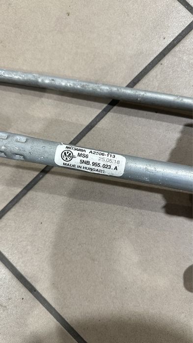 Трапеция стеклоочистителей с моторчиком TIGUAN