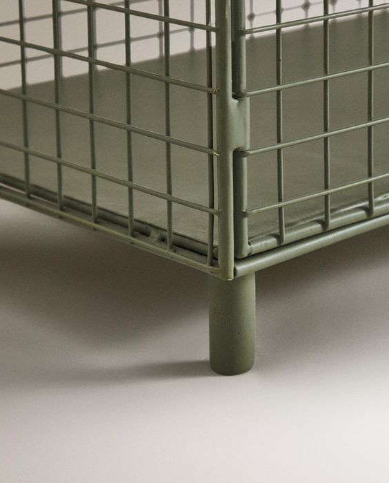 Metalowy regał Zara Home