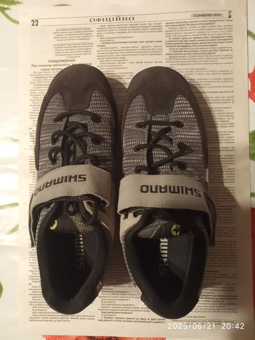 Кроссовки, мокасины 38,39 ( для занятий вело спортом).)р.