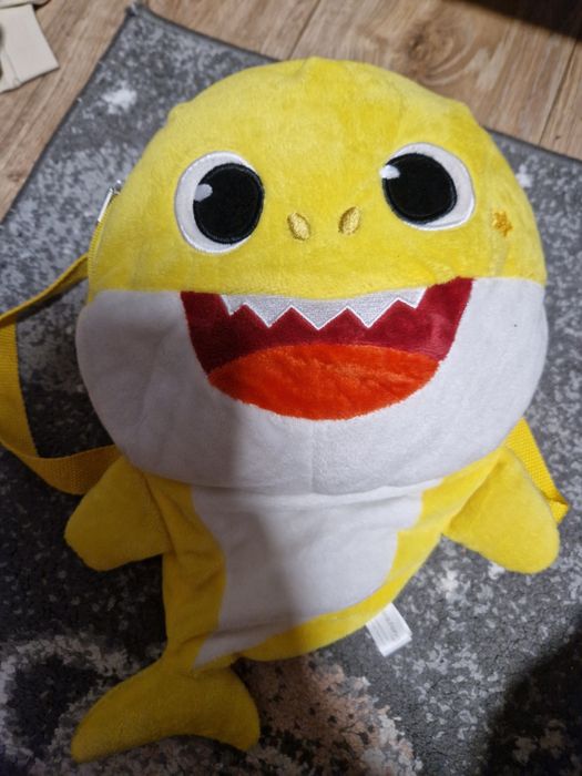 Plecaczek baby shark rekin