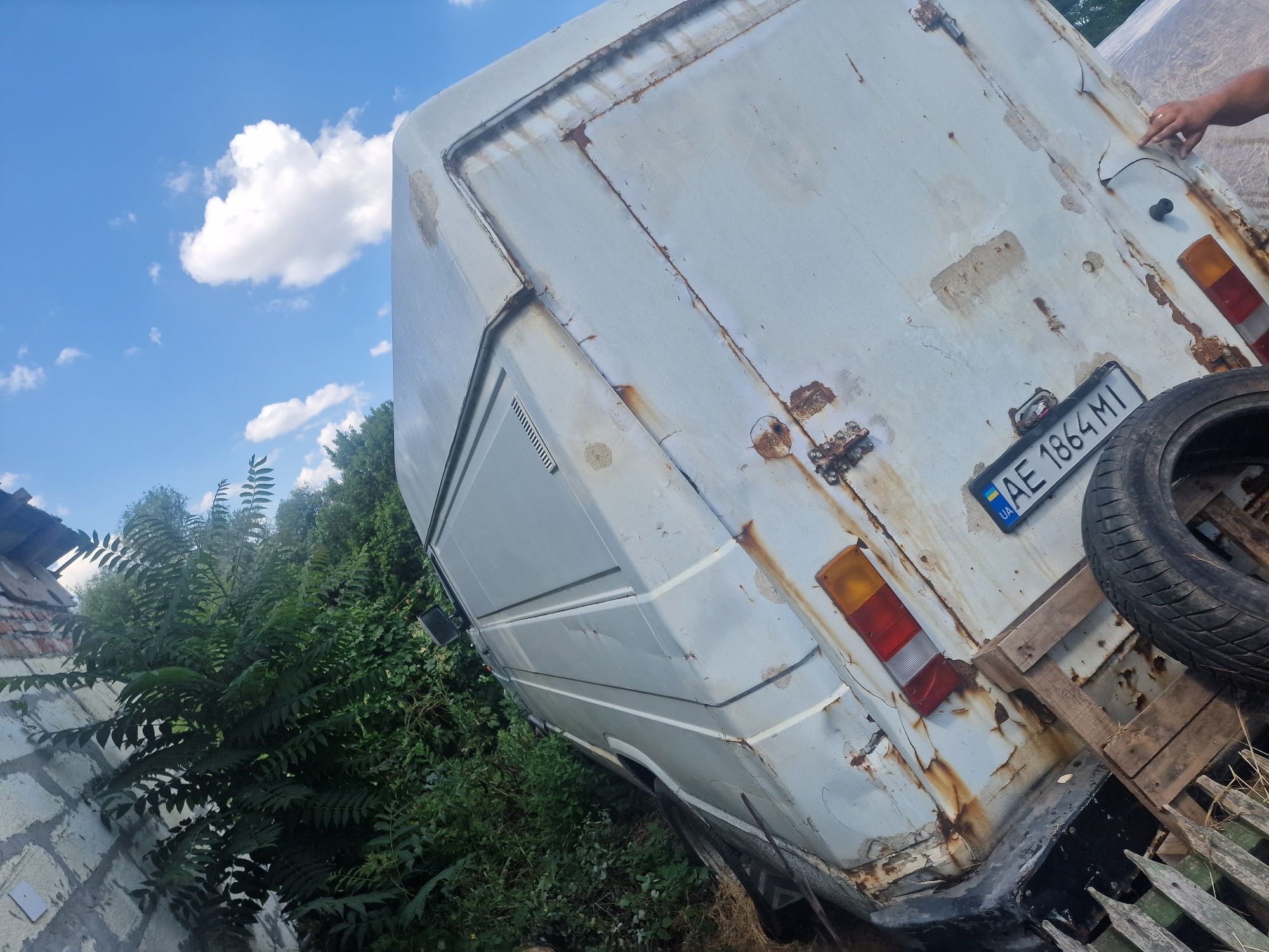 Iveco  dellly  переоформляется .