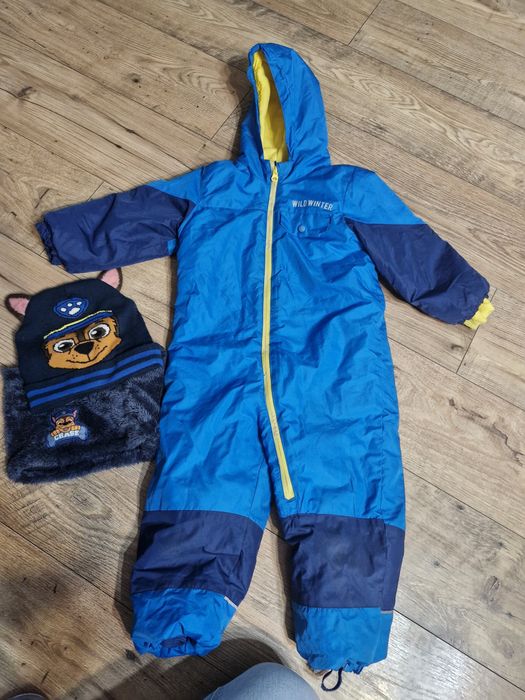 Kombinezon zimowy dla chłopca.