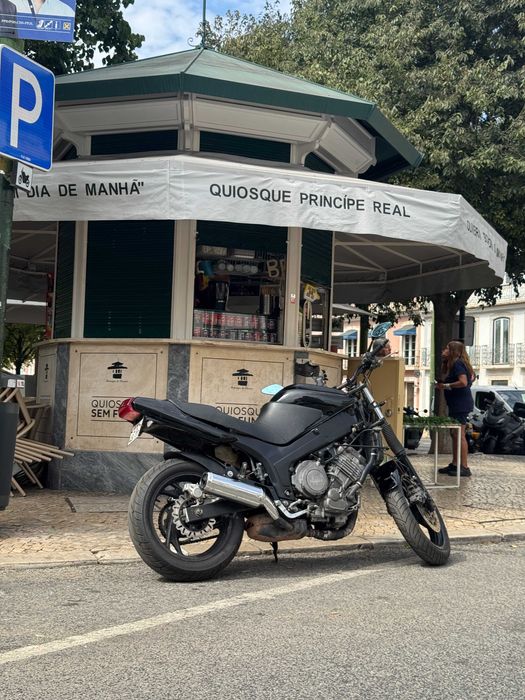 Yamaha TDM850 Custom Naked Bike