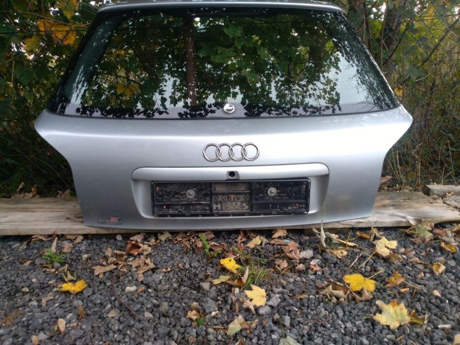 Klapa Bagaznika Ly7m Audi a3 8l