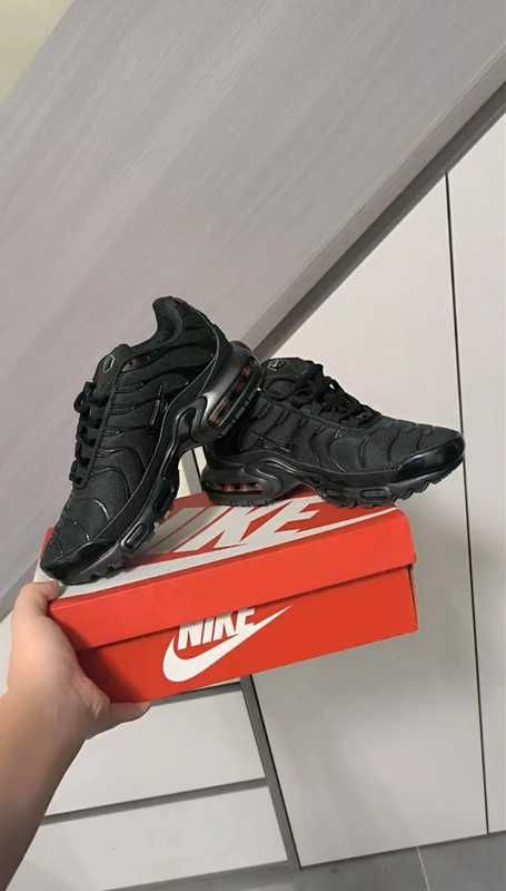 NOWE!!MęskieNikeTn`ModnySneakersy BlackEkskluzywnyUnisex.38