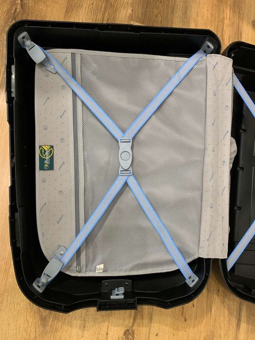 Валіза велика Eminent чорного кольору