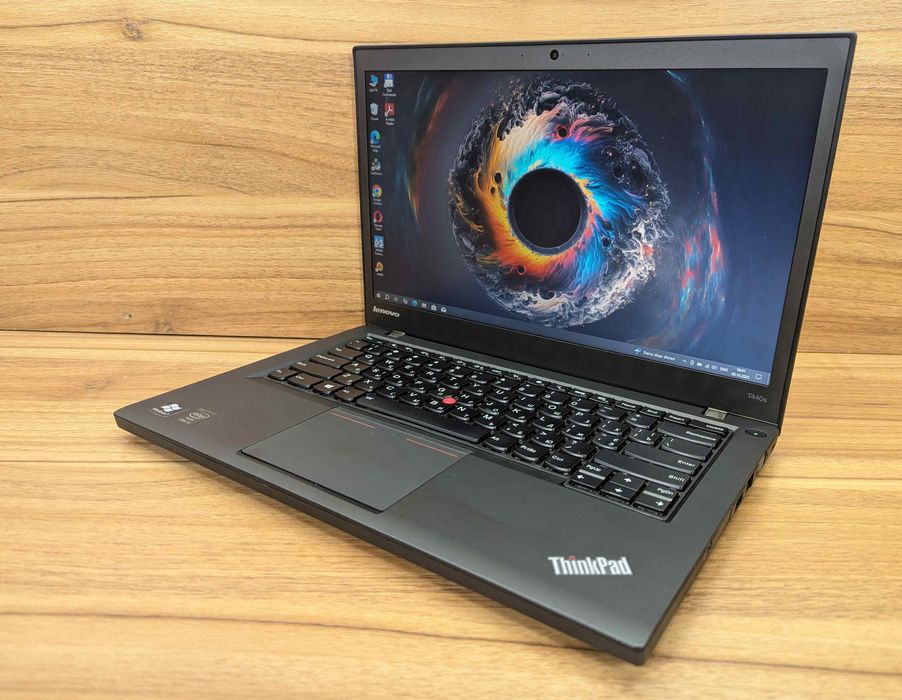 55/Lenovo ThinkPad T440s/14"/Intel I5-4300U/240 GB SSD/RAM 12 GB/