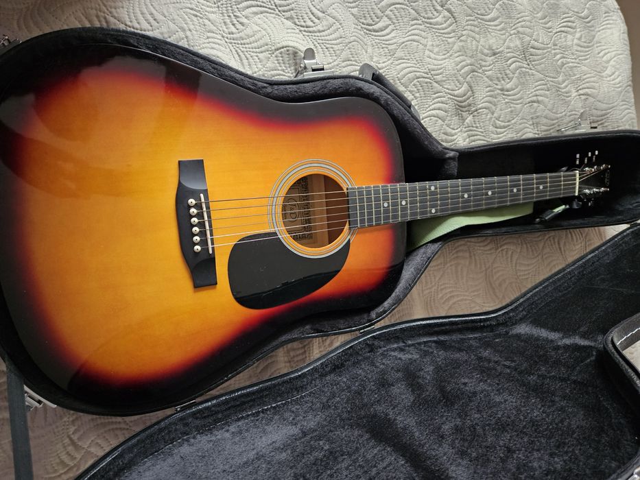 Gitara akustyczna duża