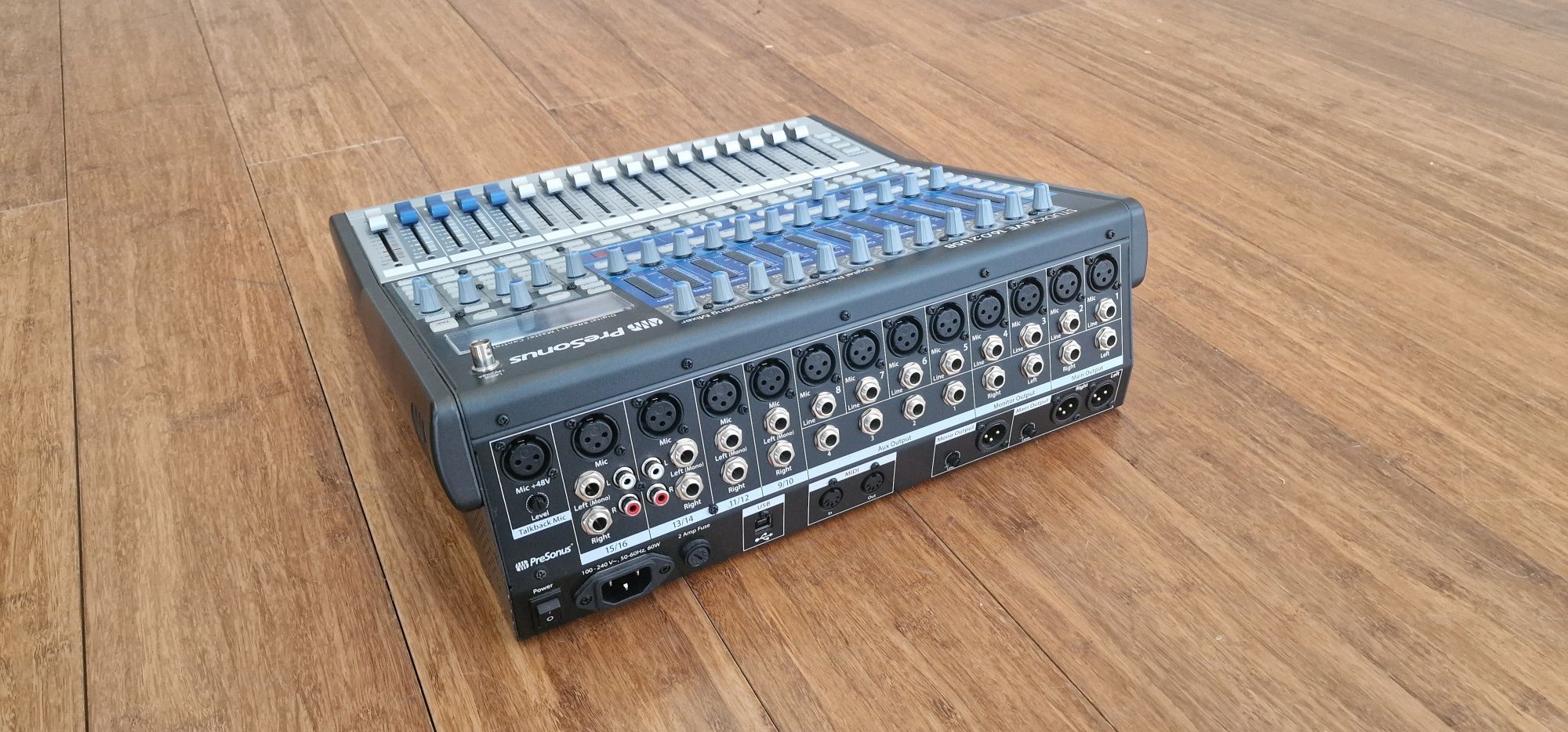 Mikser cyfrowy PreSonus StudioLive 16.0.2 USB + case