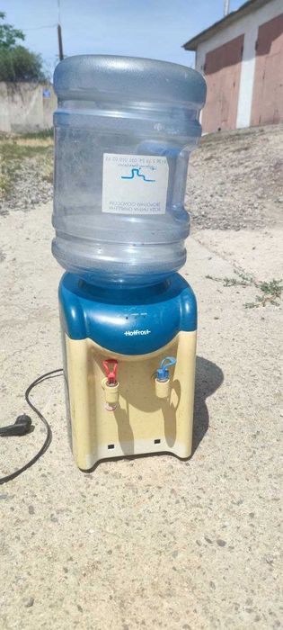 Кулер для воды HotFrost