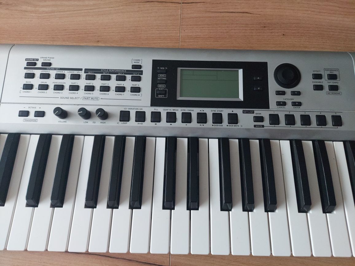 korg i3 ms + 70 styli