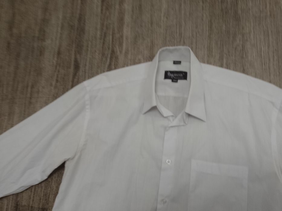 Sprzedam męską koszulę rozmiar XL. Majester 41/42.