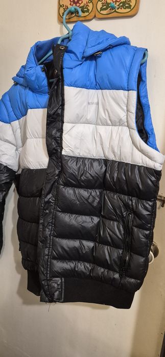 Продам куртку мужскую жилетку