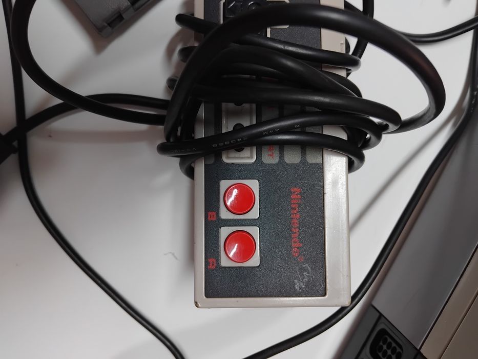 Nintendo NES Original +Comando+Cabos+Super Mario(Não testada)