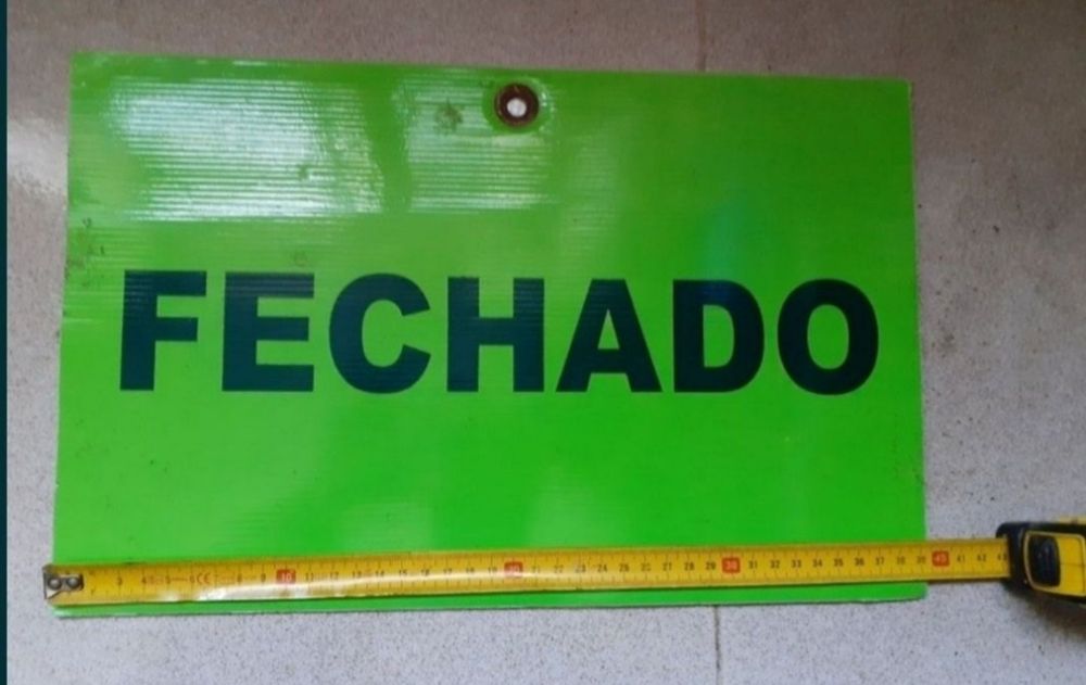 Medalhas, placas e escudos