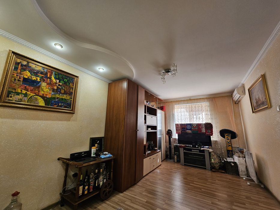 Продам 1 ком.квартиру с ремонтом  на ж/м Солнечном