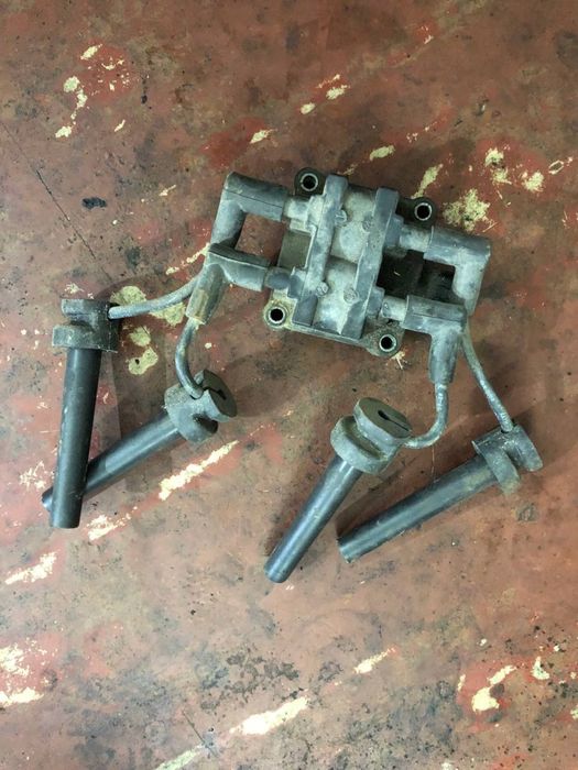 Волга ГАЗ 31105  Катушка запалення двигун крайслер