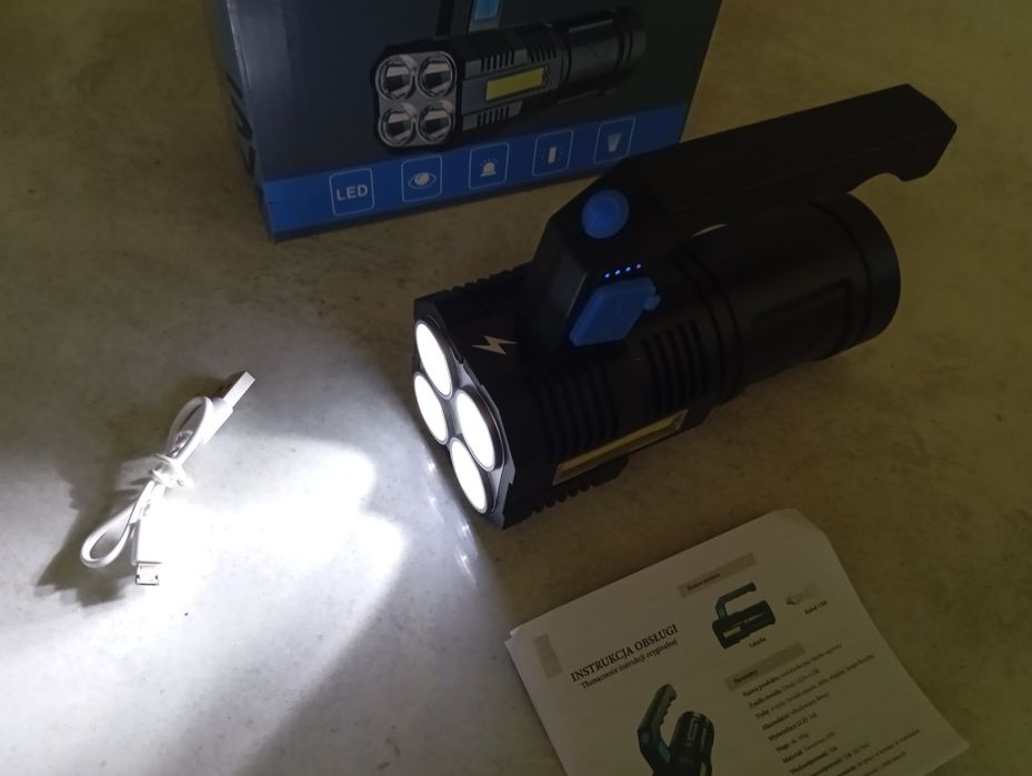 Latarka akumulatorowa szperacz LED + COR