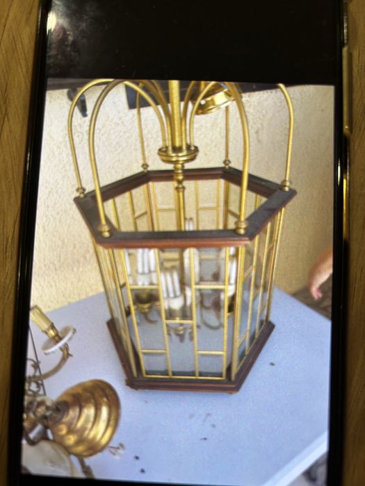 Candeeiro antigo a funcionar