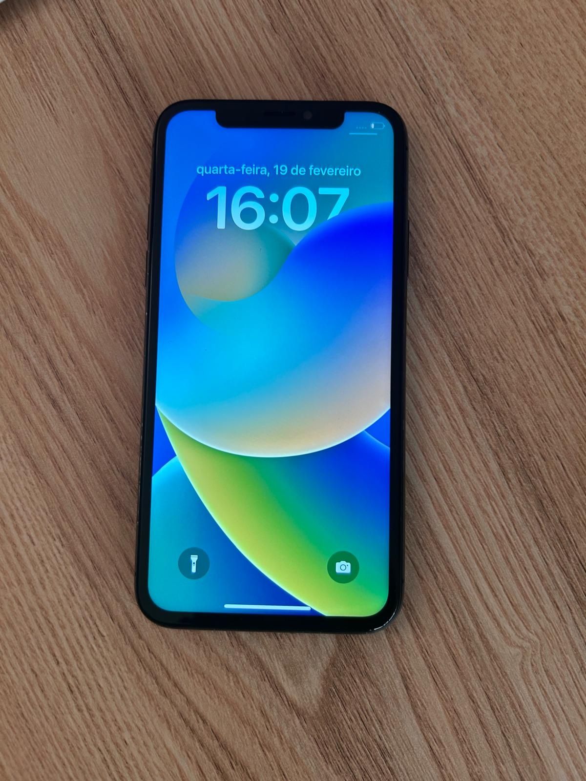 2 iphones
[05/04, 19:13] Sa