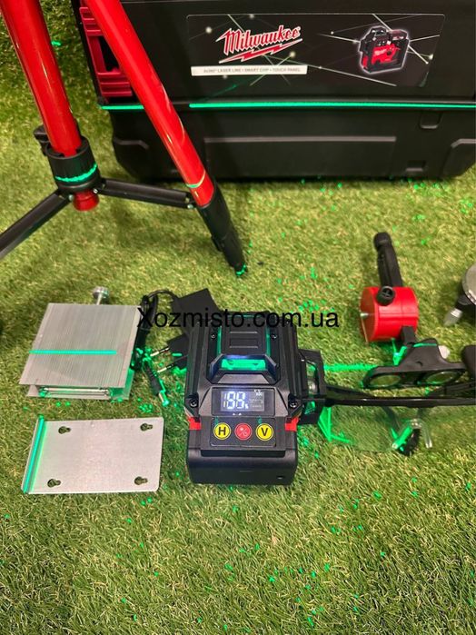 Лазерний рівень (нівелір) Milwaukee 4D 16 ліній