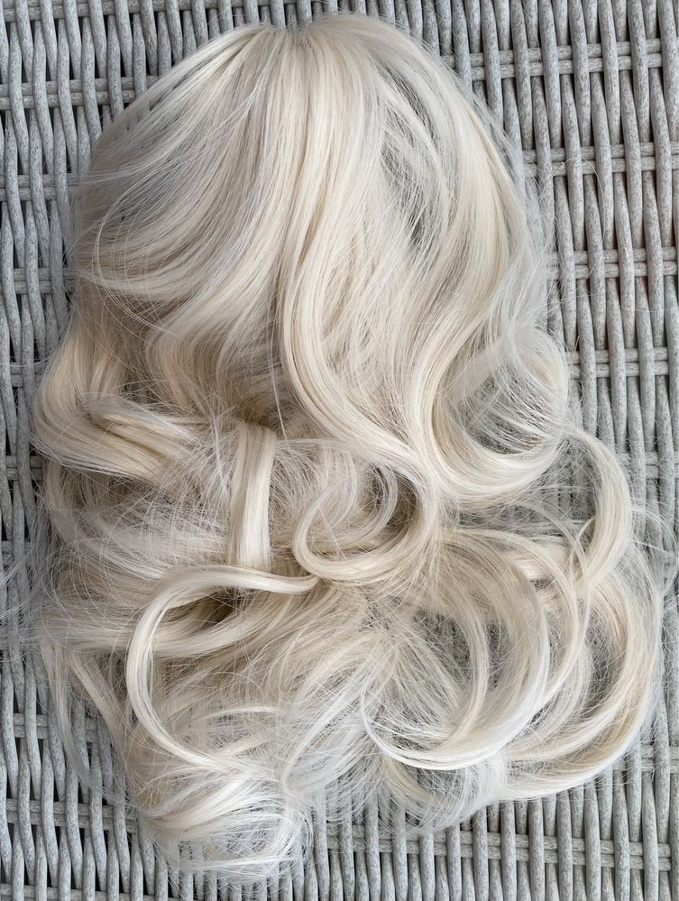 Włosy doczepiane, platynowy blond, 34 cm kucyk ( 623 )