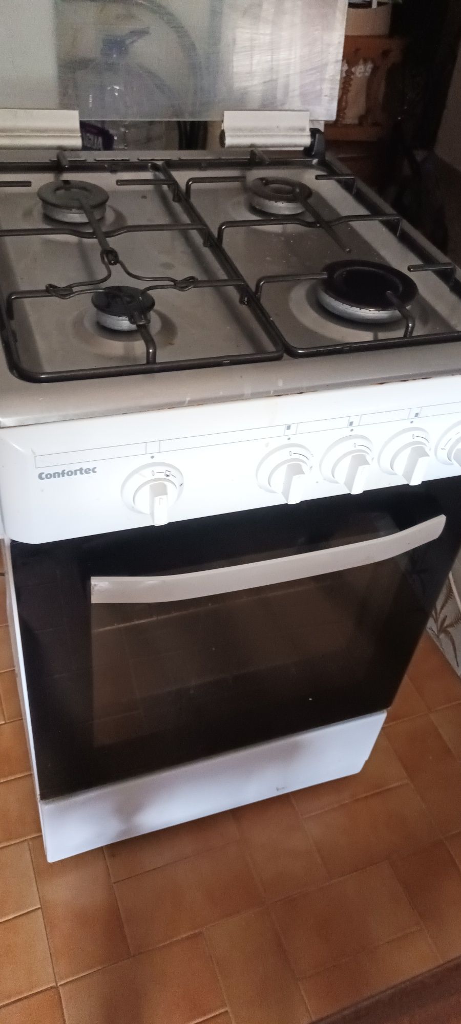Fogão com 4 bicos